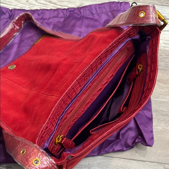 Sharif Red and Gold Crossbody Bag with Lion Doorknocker and Dustbag - Picture 6 of 11